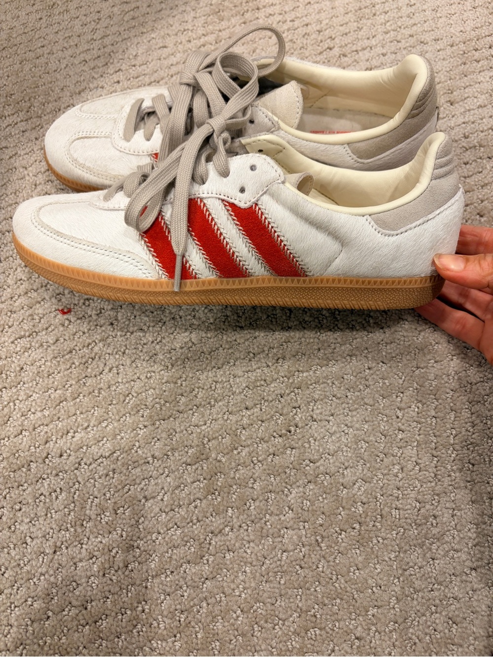adidas Women’s Pony Hair White Sneakers with Orange/red Stripes, very cool! New - Picture 4 of 9